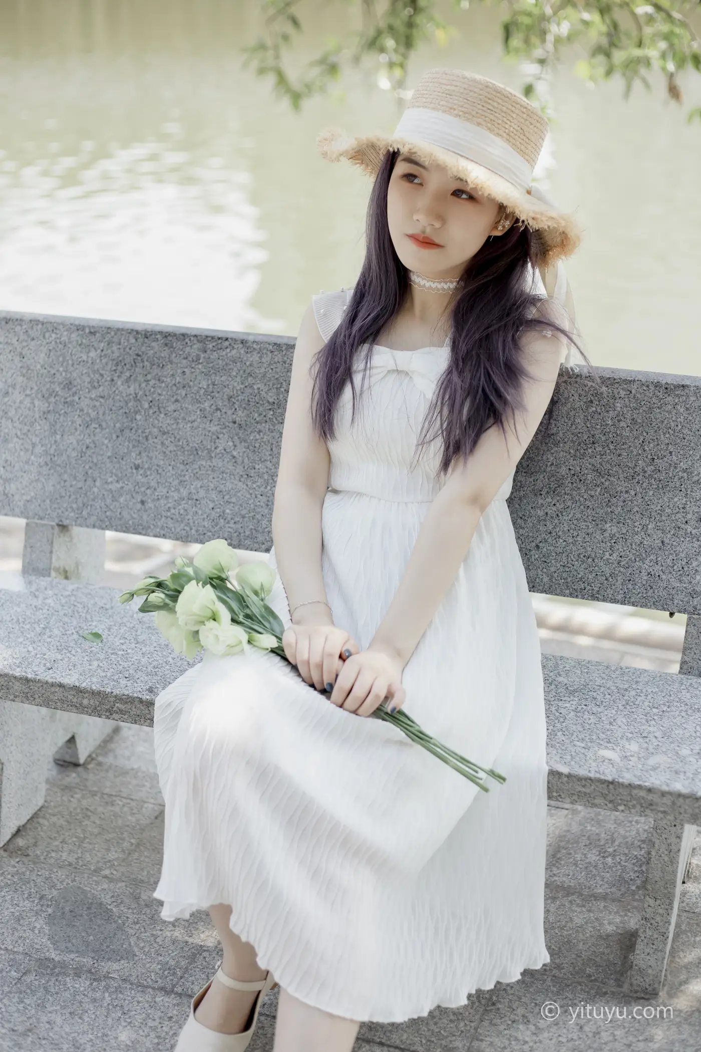 [YITUYU] 2021.06.07 Vol.069 – Breeze and light floral fragrance cocoa#[37P]-21